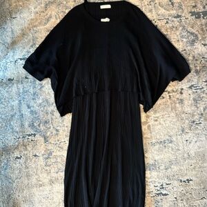 By Together lightweight sweater set